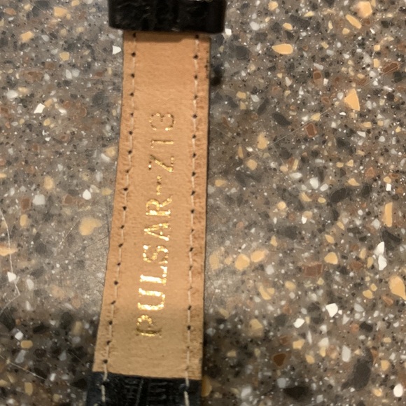 Pulsar Disney Minnie Mouse Watch - Picture 3 of 3